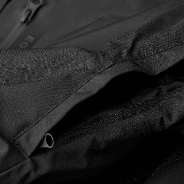 EQ KL Saga rijoverall detail EQ KL Saga rijoverall detail